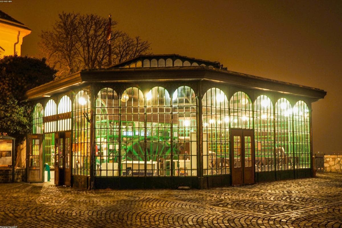 Padawan commercial real estate window tinting