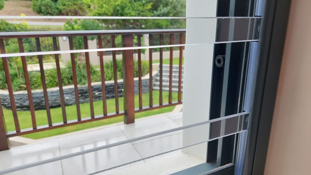 Custom Barz - Commercial Window Tinting logo